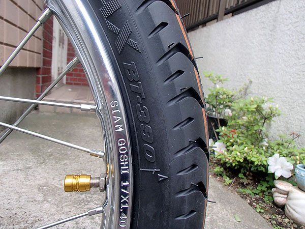 BRIDGESTONE BATTLAX BT-390